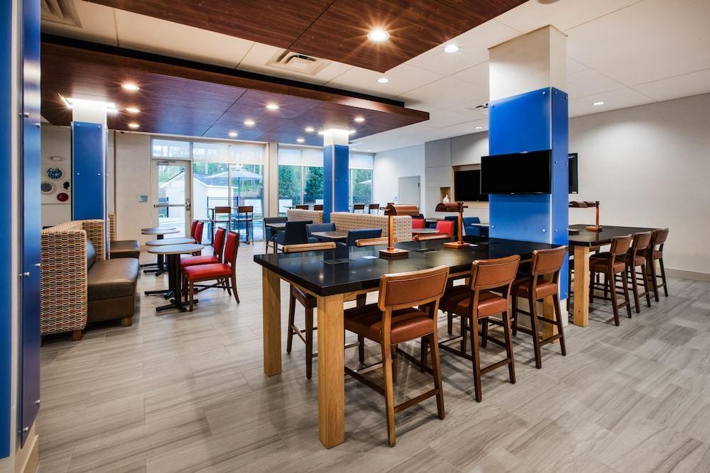 Holiday Inn Express Radcliff Fort Knox By Ihg Eksteriør bilde