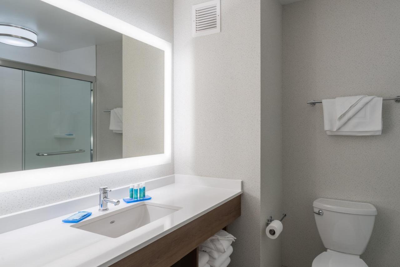Holiday Inn Express Radcliff Fort Knox By Ihg Eksteriør bilde