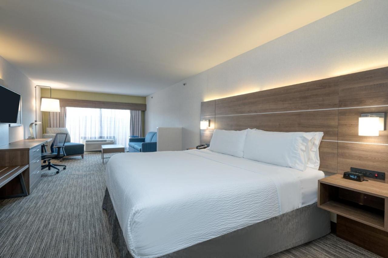 Holiday Inn Express Radcliff Fort Knox By Ihg Eksteriør bilde