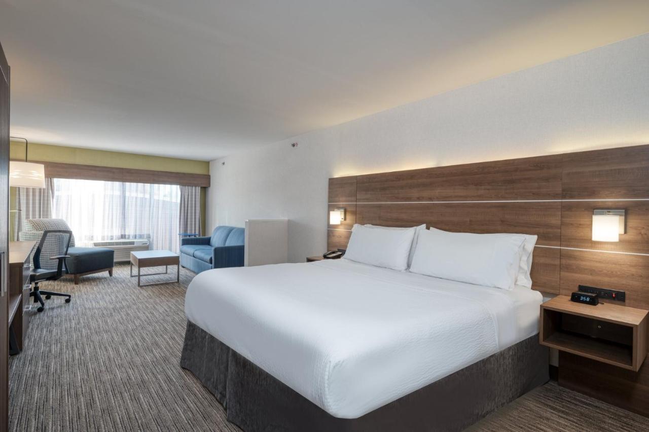 Holiday Inn Express Radcliff Fort Knox By Ihg Eksteriør bilde
