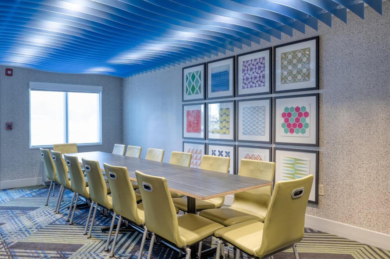 Holiday Inn Express Radcliff Fort Knox By Ihg Eksteriør bilde