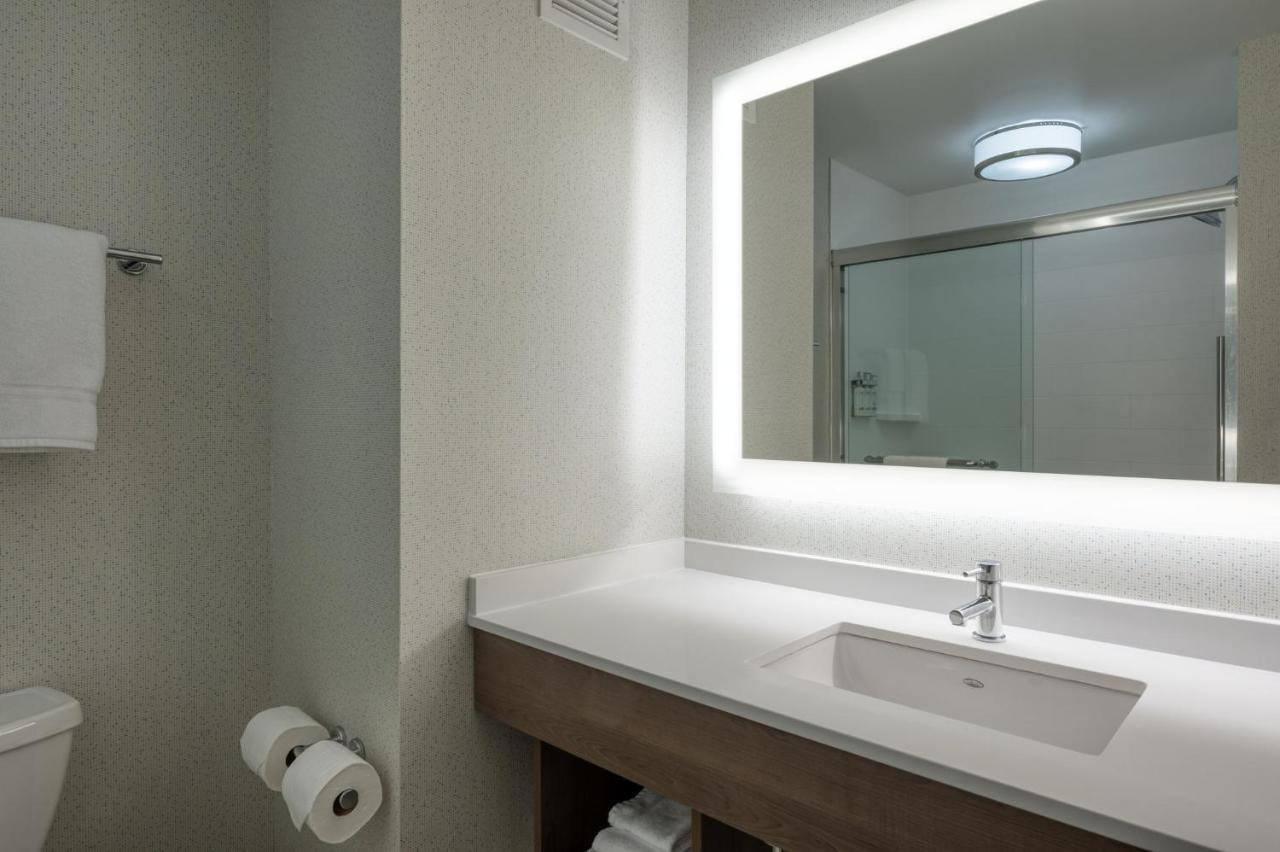 Holiday Inn Express Radcliff Fort Knox By Ihg Eksteriør bilde
