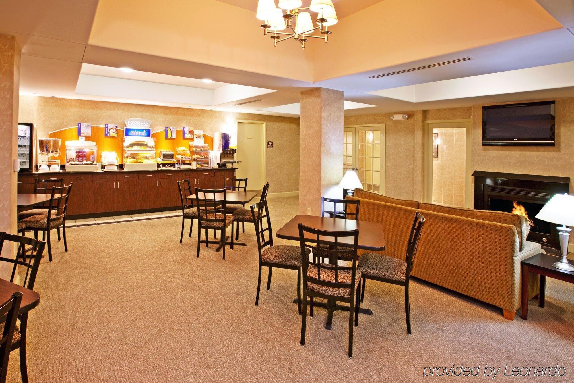 Holiday Inn Express Radcliff Fort Knox By Ihg Eksteriør bilde